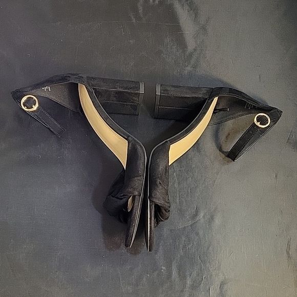 H&M SUEDE BLOCK HEEL ADJUSTABLE BUCKLE ANKLE STRAP WOMEN"S OPEN TOE SANDAL - Picture 12 of 13